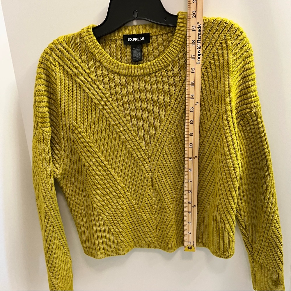 EXPRESS Ribbed Crew Neck Sweater-Yellow - Picture 5 of 7